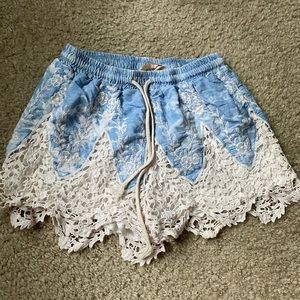 botique blue and white laced shorted